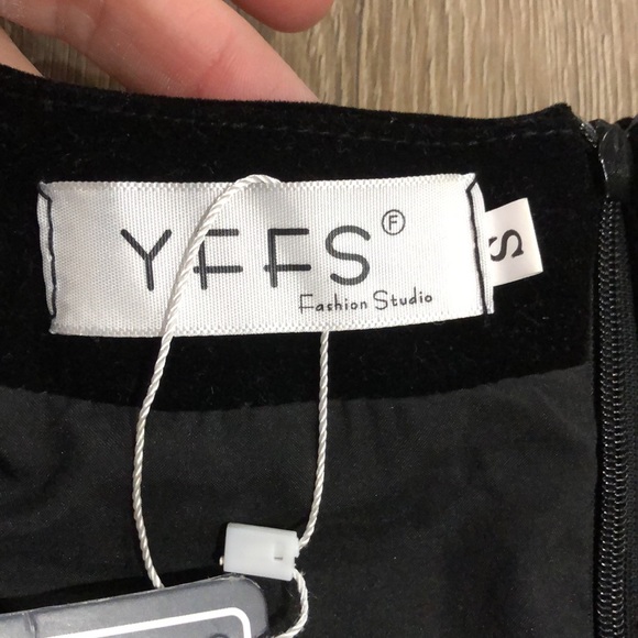 NWT - YFFS Cyanrose Velvet Peplum Mini Dress - Picture 2 of 13